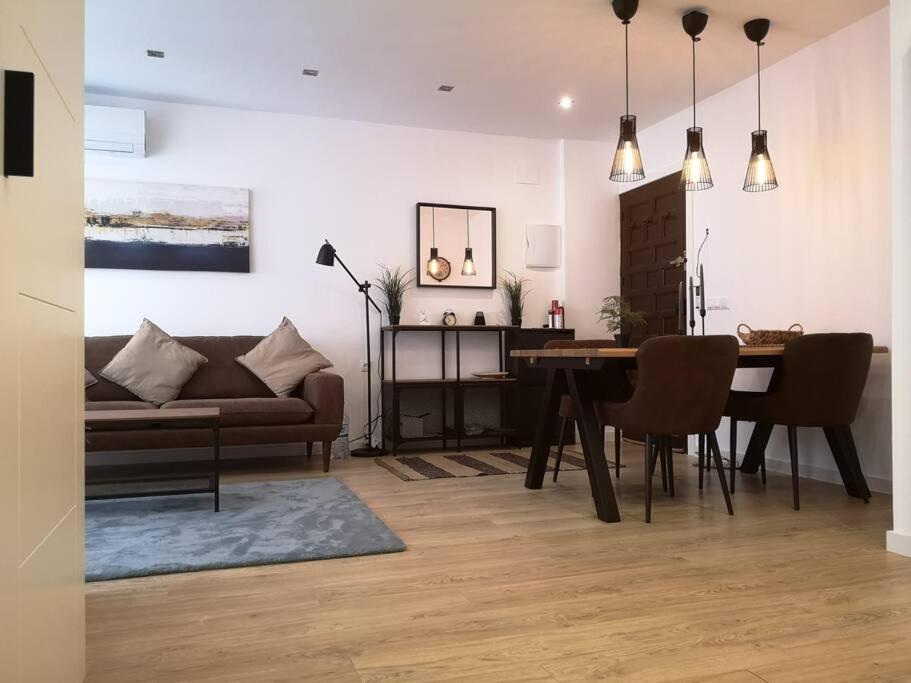 New Alexandra Apartment, 2 Min 40 Sec From Beach ลามาตา ภายนอก รูปภาพ